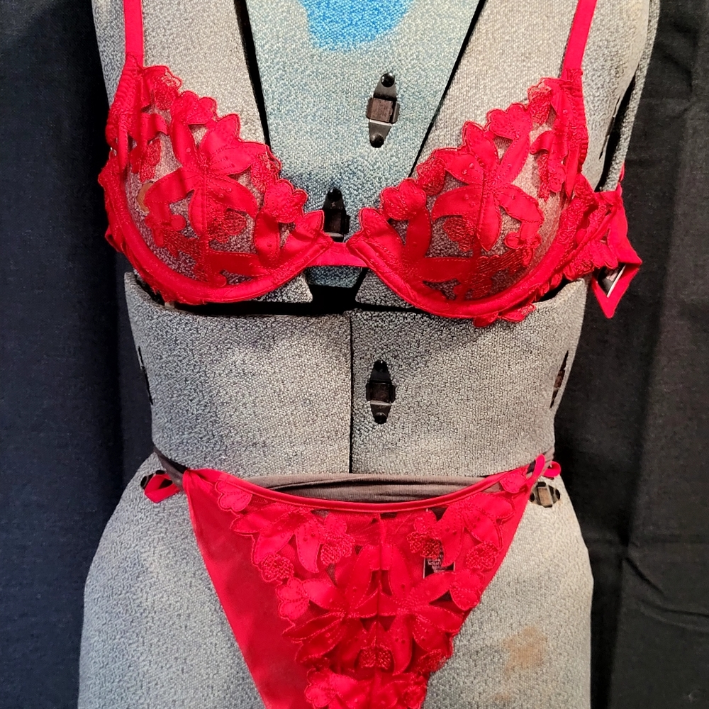 Victorias secret Very Sexy  2 pc bra panry set